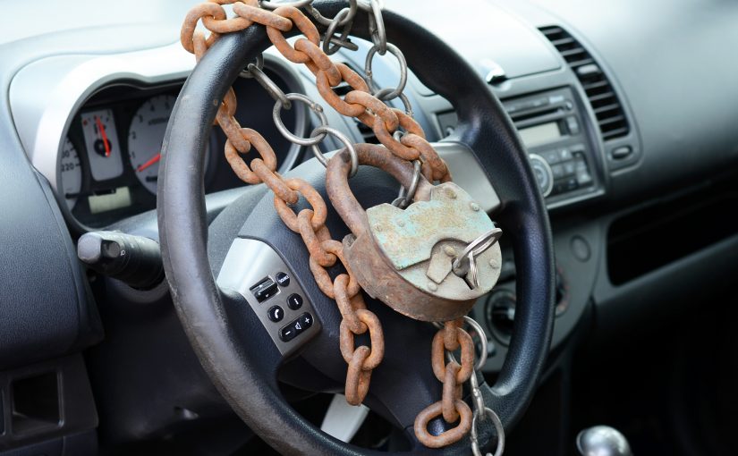 Mechanische Wegfahrsperre vs. Elektronische Wegfahrsperre im Auto
